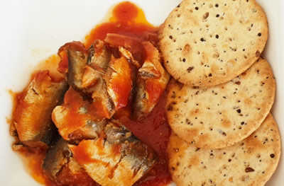 Sardines in Tomato Sauce with Vita Wheat Biscuits